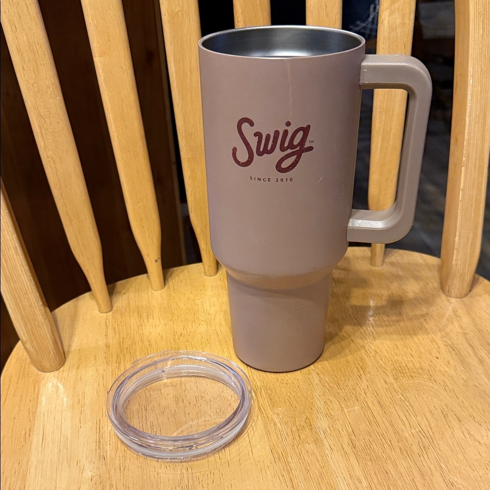 Swig Insulated Travel Mug with Lid